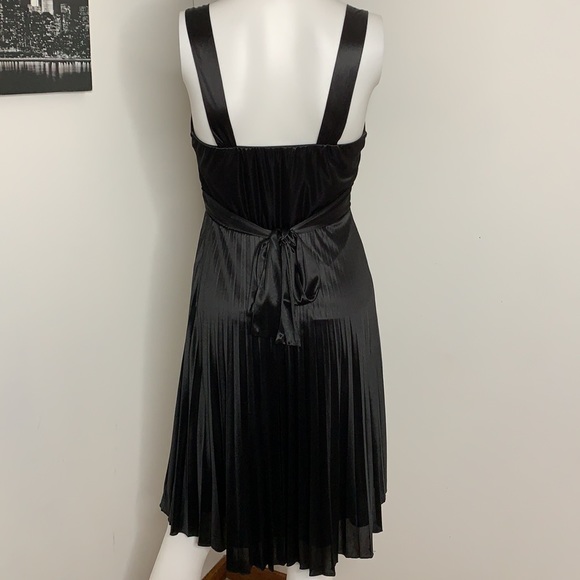 Gorgeous Studio Y Beaded Black Valentine's day Dress Size Small - Picture 5 of 16